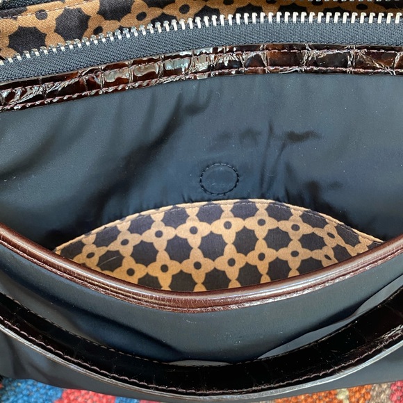 ♥️BRIGHTON BLACK CROSSBODY - Picture 8 of 13